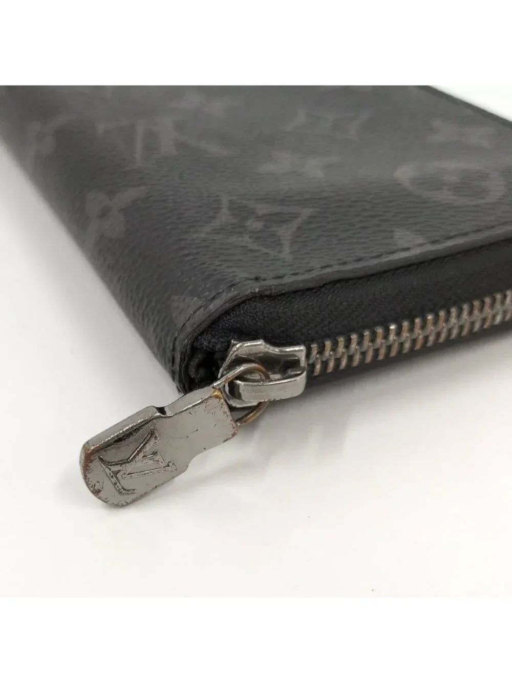 Louis Vuitton Zippy Wallet Vertical Monogram Eclipse